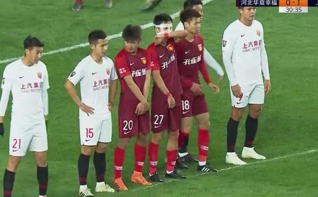 c7娱乐官网- 美因茨门将神勇扑点，客场逼平卫冕冠军  